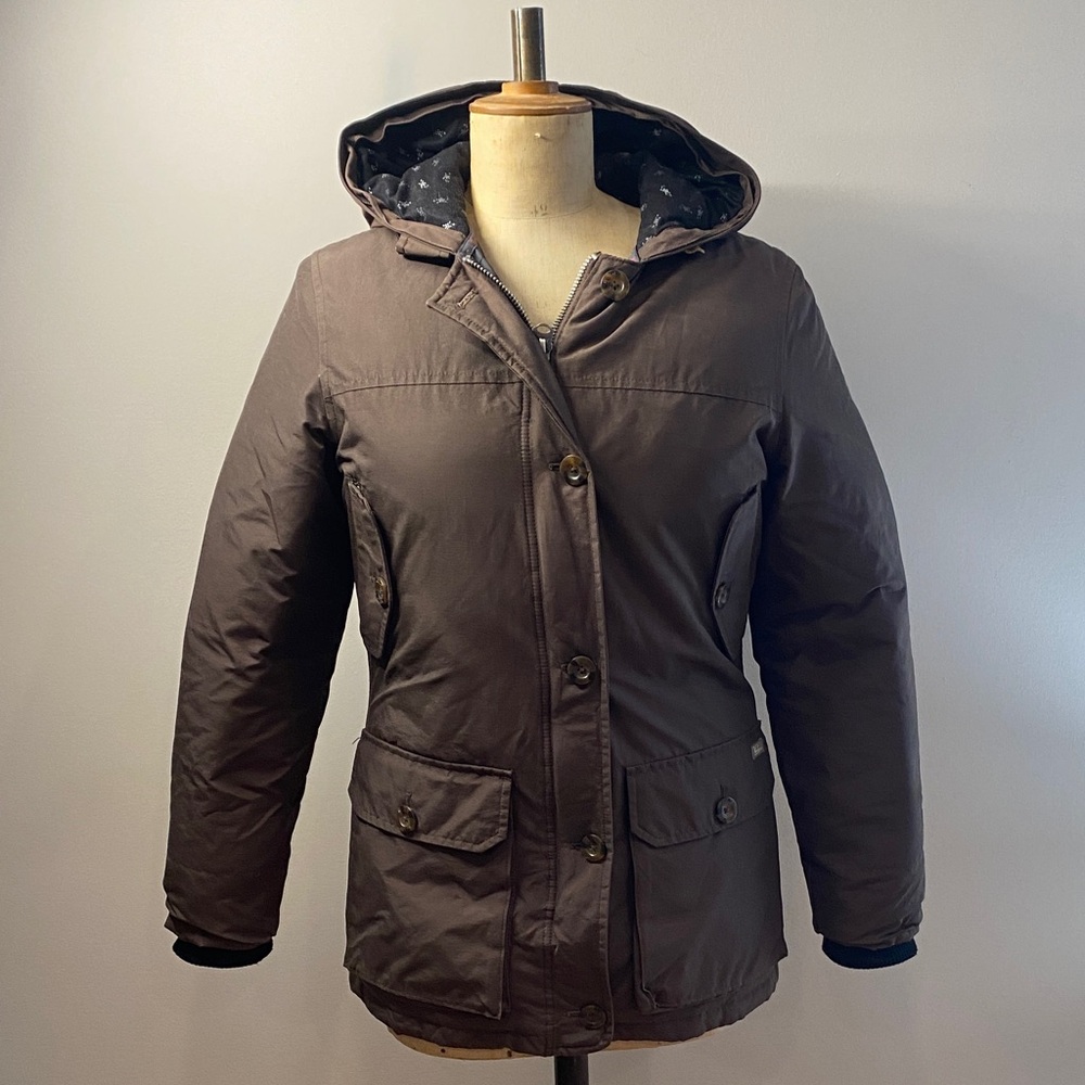 ✨ Woolrich Women’s Down-Filled Winter Coat – Dark Chocolate, Size Small ✨